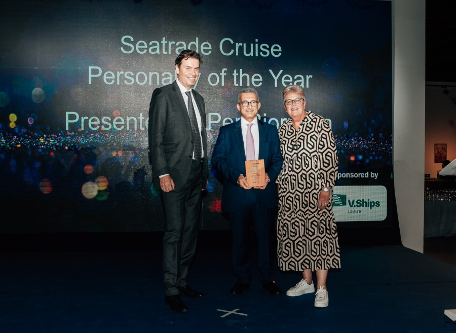 Крис Теофилидес е обявен за Круизна личност на годината за 2022 на Seatrade Cruise Awards